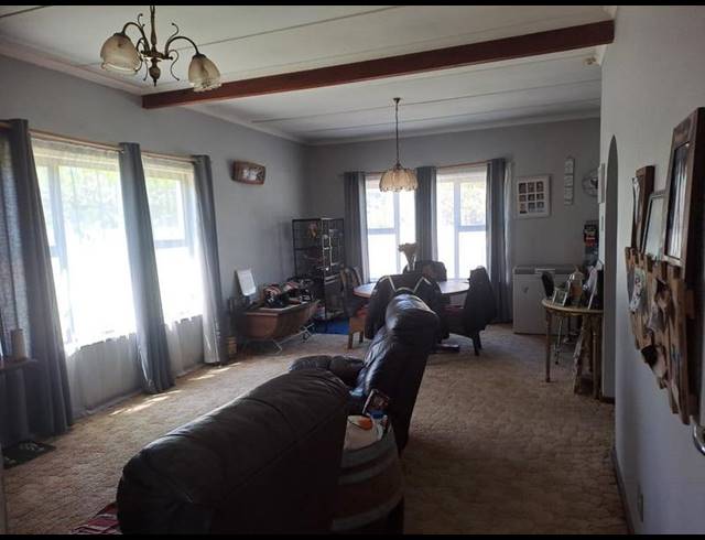 3 BEDROOM HOUSE FOR SALE IN SANDBAAI